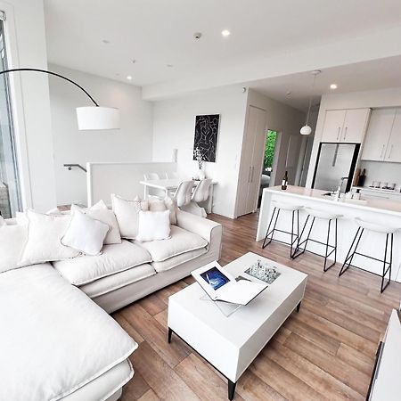 Luxury 2 Bedroom Apartment With Cocktail Bar And Espresso Machine Auckland Exterior photo