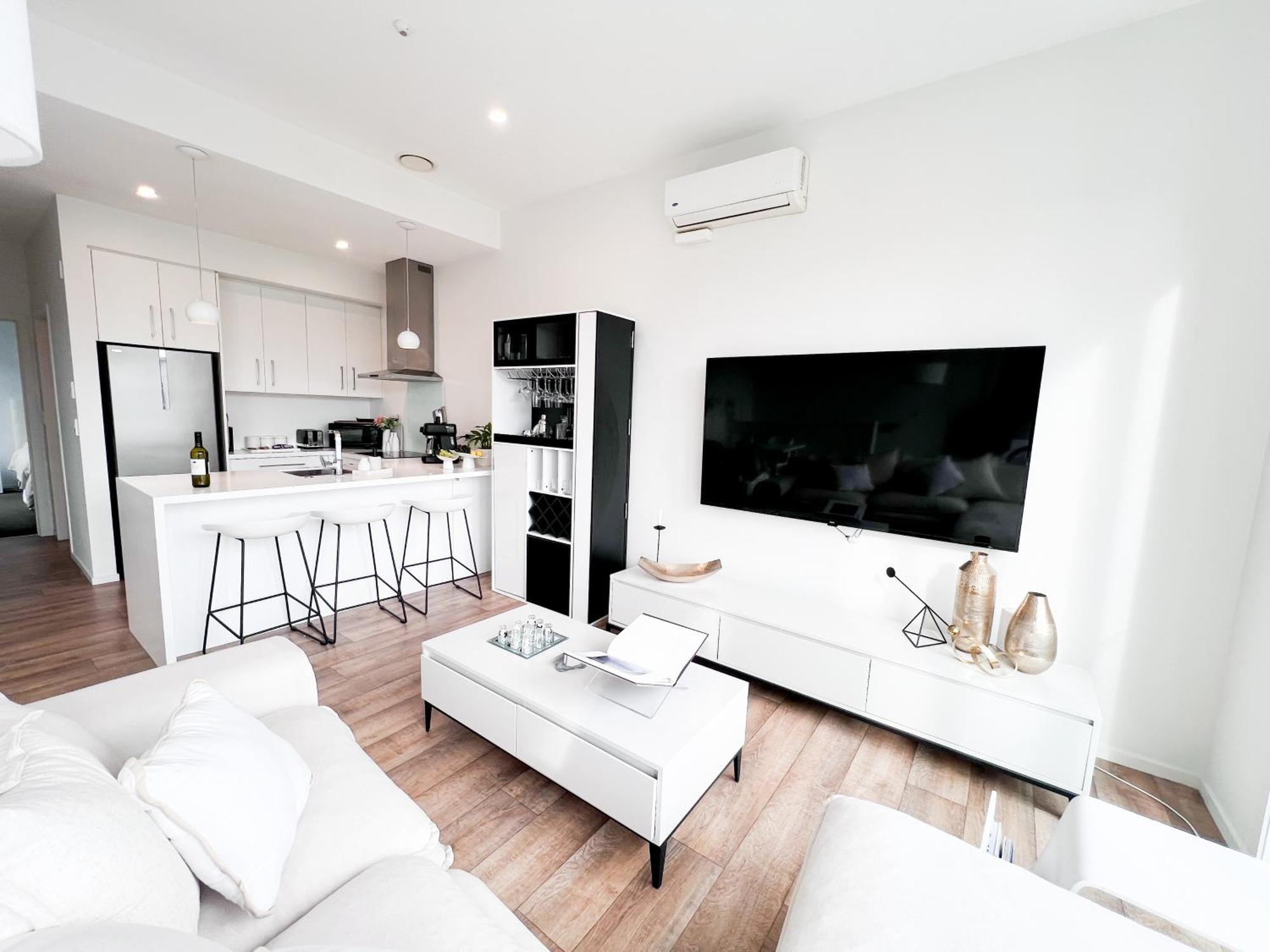 Luxury 2 Bedroom Apartment With Cocktail Bar And Espresso Machine Auckland Exterior photo
